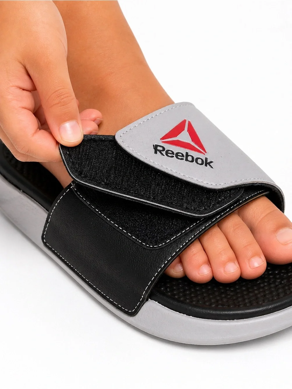 Reebok Kids Slide Sandals Black Gray Adjustable Strap Size 2 NWT